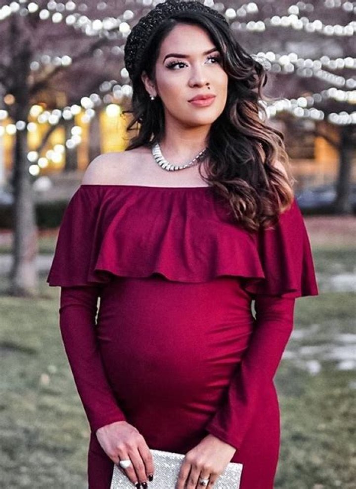 Nikki Glamour - Age, Family, Bio