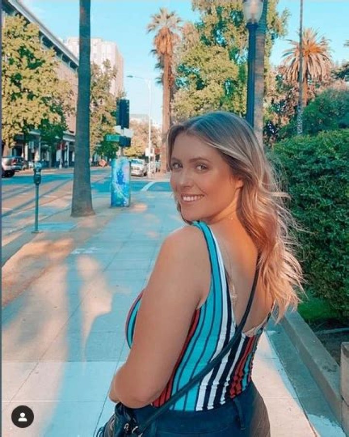 Nina Cheek - Age, Family, Bio