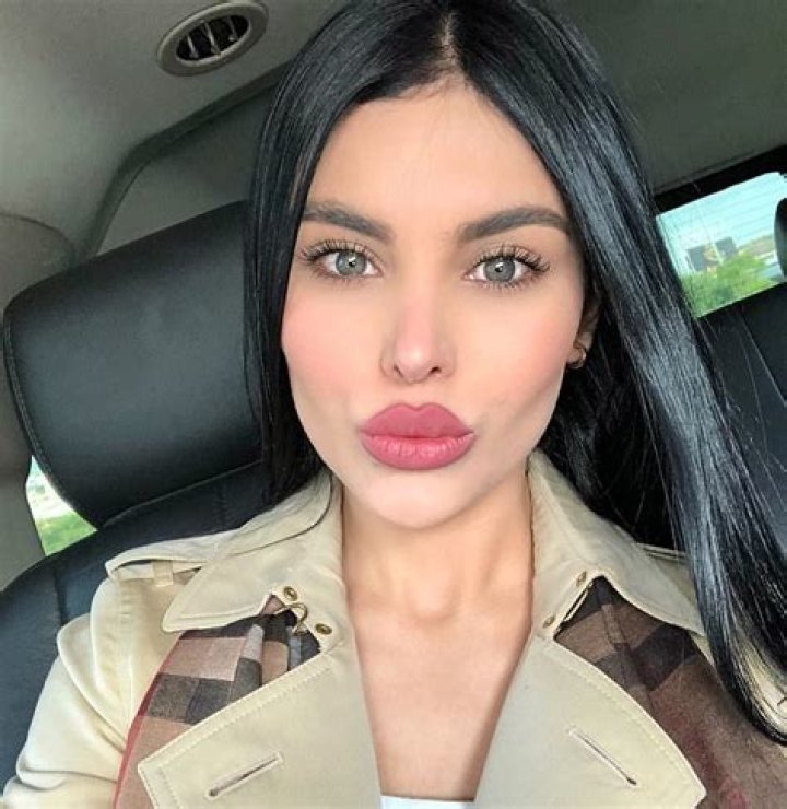 Ninoska Vásquez - Age, Family, Bio