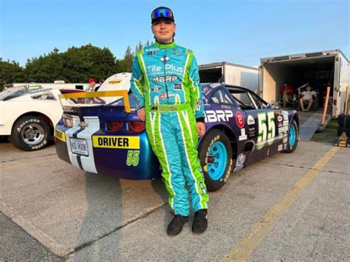 Race Car Drivers Born November 18