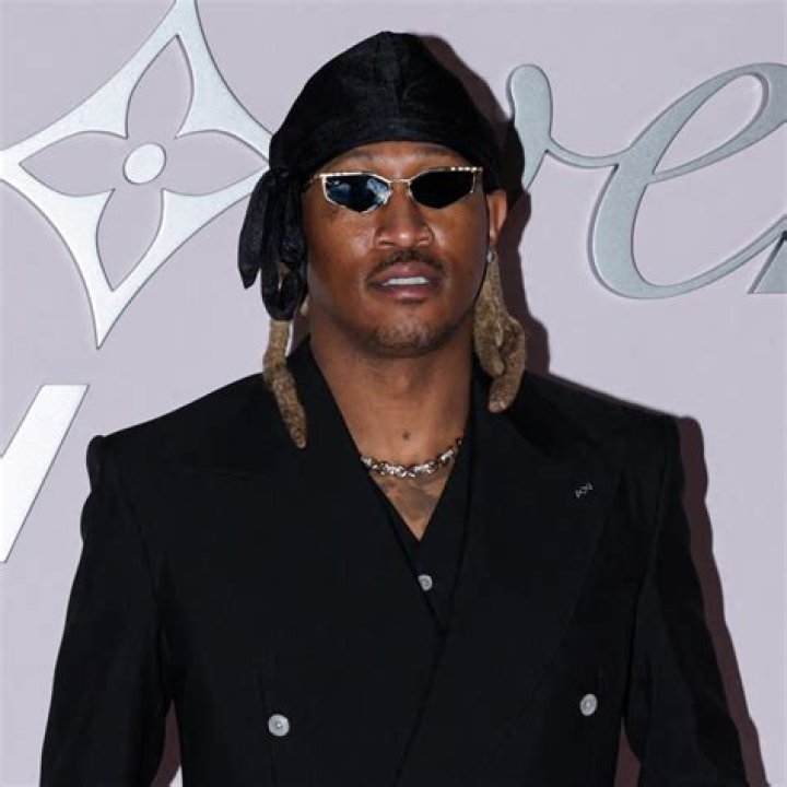 Rappers Born October 14 | Famous Birthdays