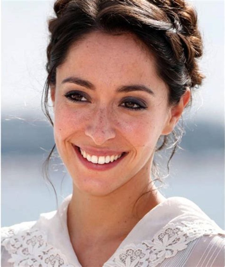 Oona Chaplin Bio (Wiki) 