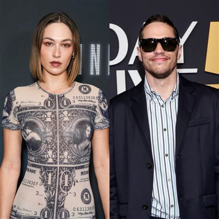 
Pete Davidson’s Sister, Casey, Pays Tribute to Their Dad on 9/11 