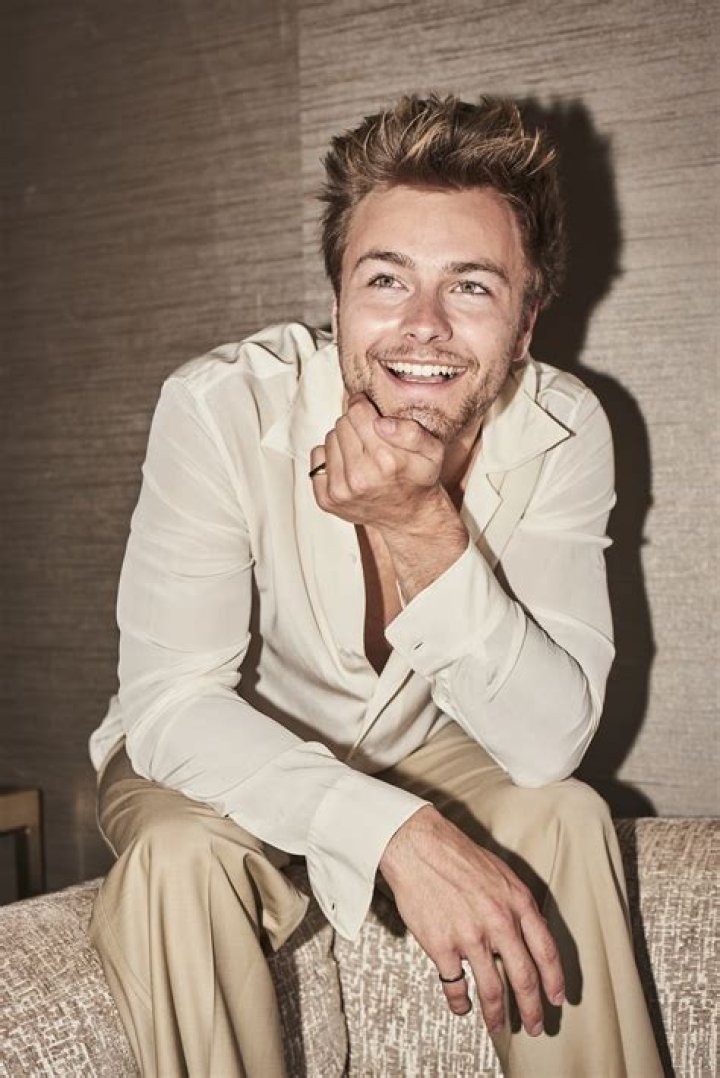 Peyton Meyer - Age, Family, Bio