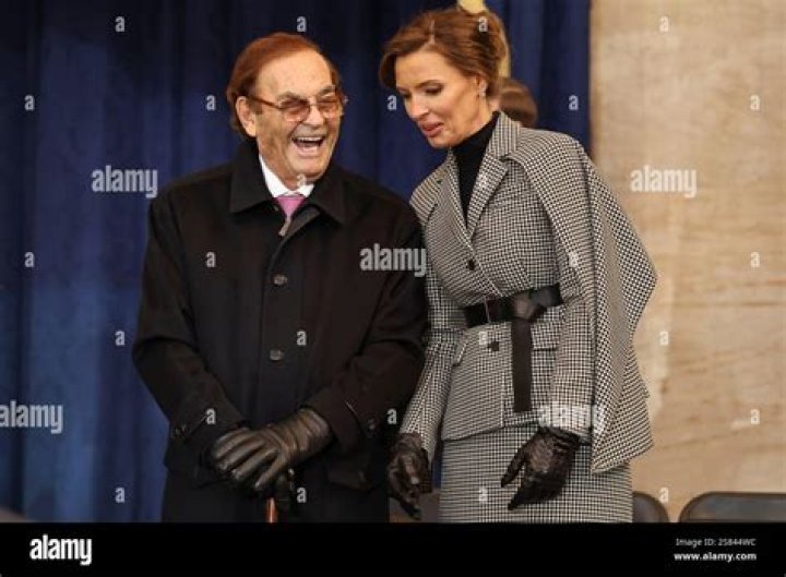 Phil Ruffin Net Worth - Wiki, Age, Weight and Height, Relationships, Family, and More