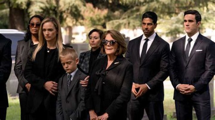 Phoenix Andersen - Age, Family, Bio