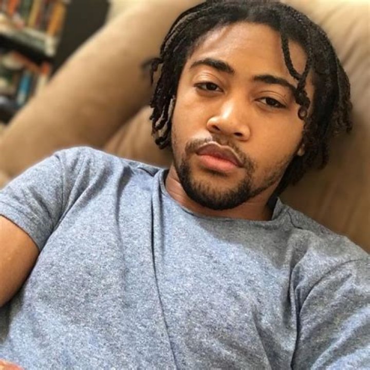 Quincy Fouse Height - CelebsHeight.org