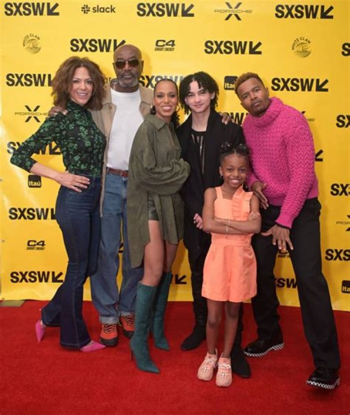 Robbie Coltrane Parents: Ian Baxter McMillan, Jean McMillan Ross