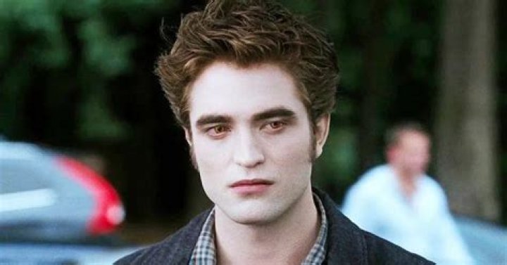 Robert Pattinson Bio (Wiki) 