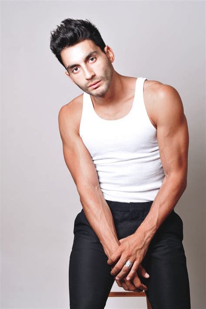 SYTYCD All-satr, Robert Roldan Is Currently Single Man.