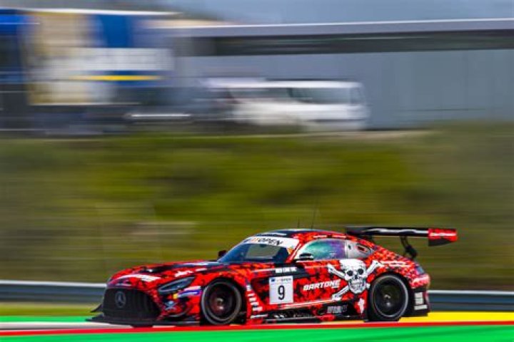 Ron Ortiz Celebrates Massive Engagement Party After Sharing Kid News