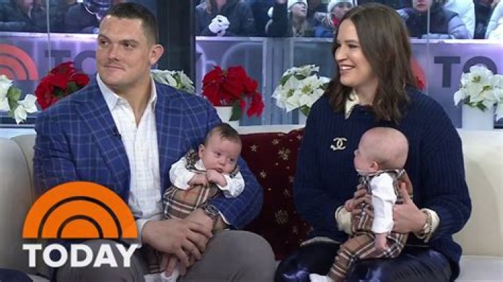 Ryan Kelly NFL Wiki, Age, Wife, Family, Net Worth, Contract, Draft, Trade, Injury, Height, Weight, Nationality, Children, Parents, Current Team