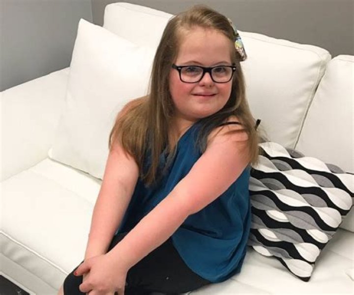 Sarah Grace Morris Bio (Wiki) 