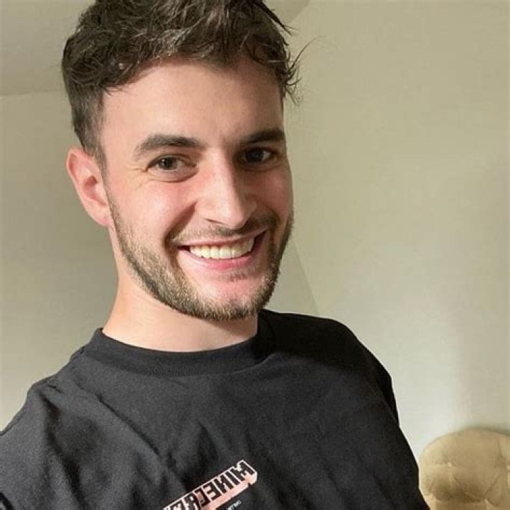 SB737 Net Worth | Minecraft, Merchandise, Dating, Girlfriend, Friend or Foe, Career