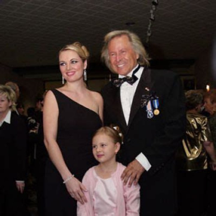 Her Net Worth, Bio & Husband