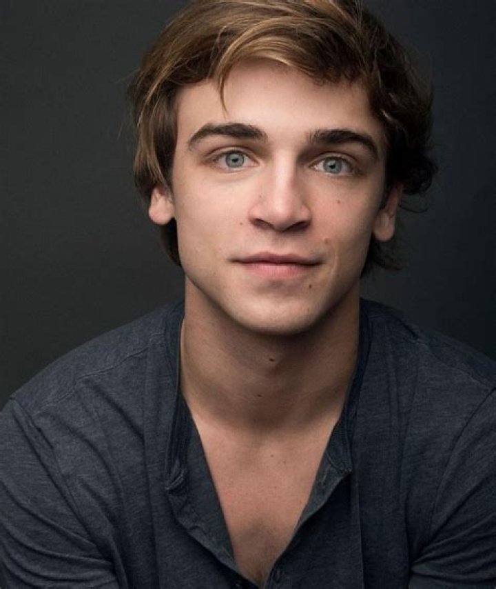 Sean Grandillo Net Worth - Wiki, Age, Weight and Height, Relationships, Family, and More