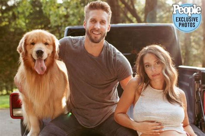 Shawn Booth - Age, Family, Bio