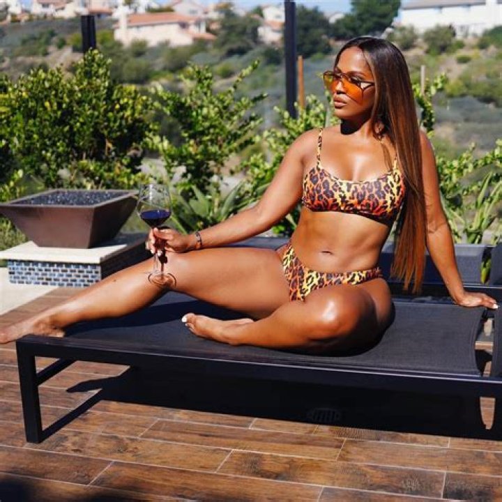 Shayla Mitchell - Age, Family, Bio