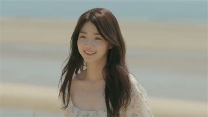 Shin Ji-yeon - Age, Family, Bio