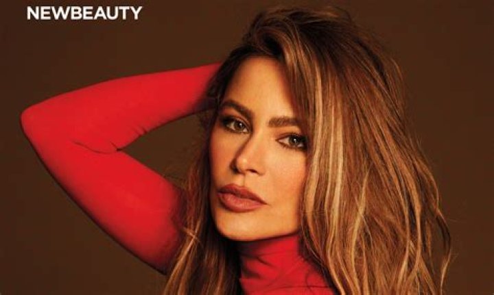 Sofia Vergara’s beauty routine takes 75 minutes & she does it every single day
