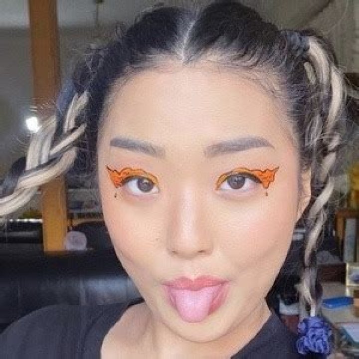 Stéphanie Cheng - Age, Family, Bio