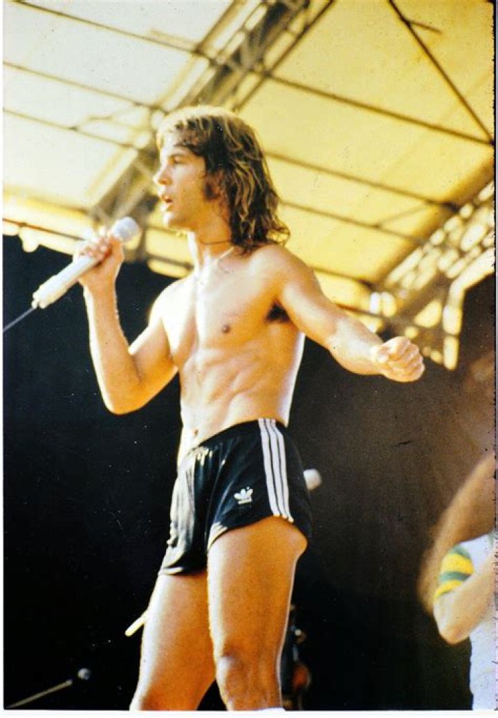 Steve Walsh Net Worth - Wiki, Age, Weight and Height, Relationships, Family, and More