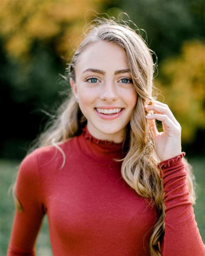 Taylor Throne Age, Dating, Boyfriend, Partner, Rumors & Net Worth