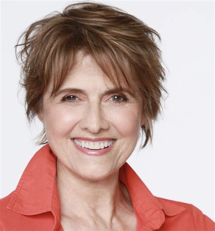 Terri Hawkes - Trivia, Family, Bio