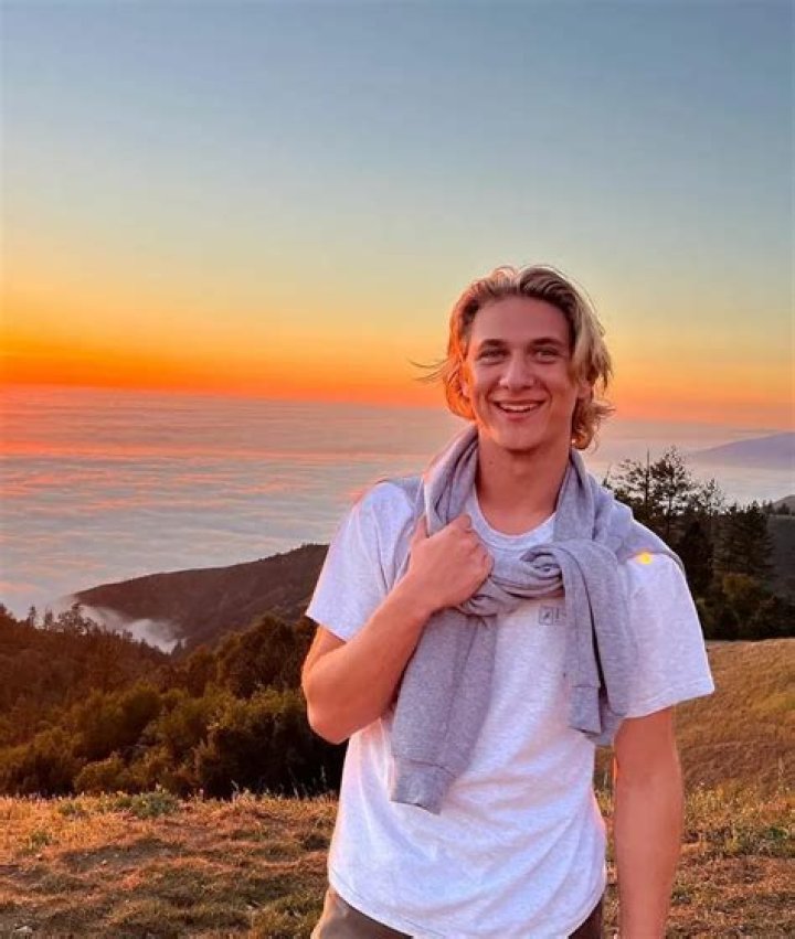 Thomas Kuc Pets - Celebrity Pets