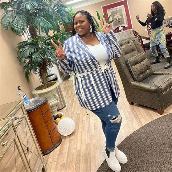 Tia Mann - Age, Family, Bio