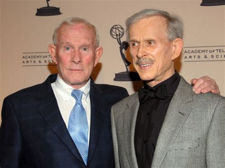 Tom Smothers Net Worth - Wiki, Age, Weight and Height, Relationships, Family, and More
