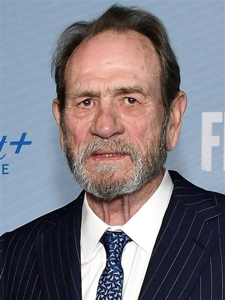 Tommy Lee Jones Net Worth - Wiki, Age, Weight and Height, Relationships, Family, and More
