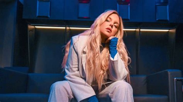 Tones and I Net Worth - Wiki, Age, Weight and Height, Relationships, Family, and More