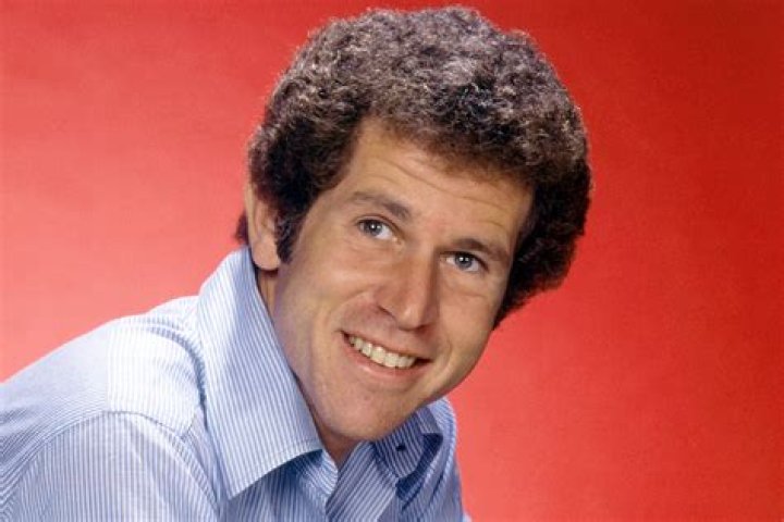 Tony Roberts Net Worth - Wiki, Age, Weight and Height, Relationships, Family, and More