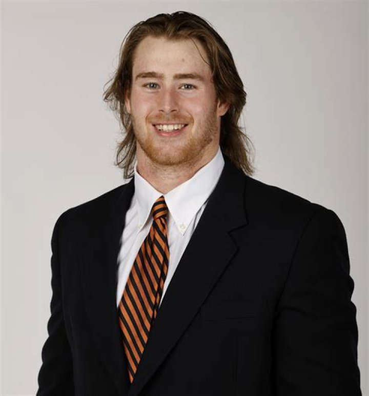 Jake Fromm's brother Tyler Fromm is also a football player.