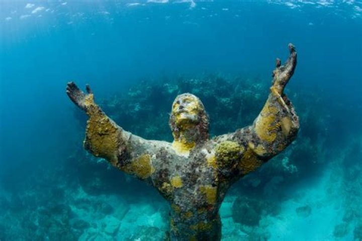 9 Fascinating Underwater Statues to See