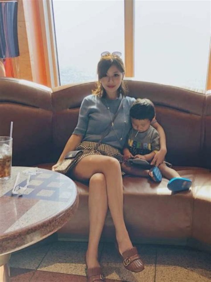 Vivine Wang - Age, Family, Bio