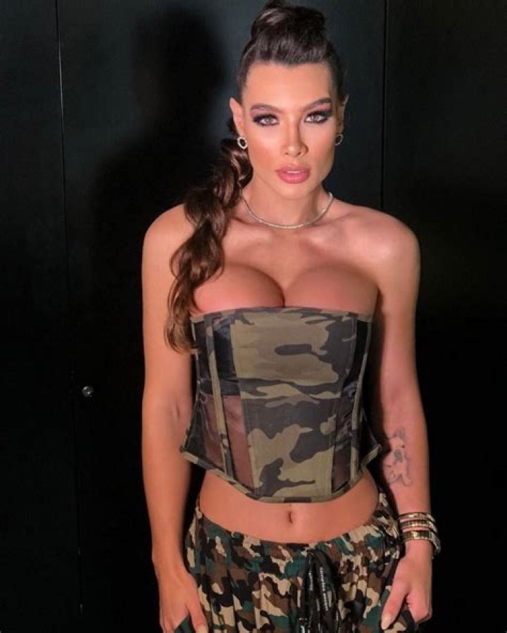 Wendy Tavares - Age, Family, Bio