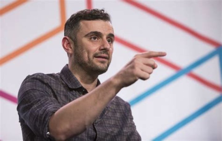 What does Gary Vaynerchuk’s wife Lizzie Vaynerchuk do? Her Wiki, Net Worth, Age, Wife, House, Maiden Name