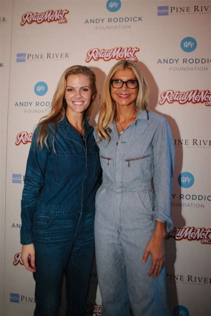 Whitney Casey Bio (Wiki) 