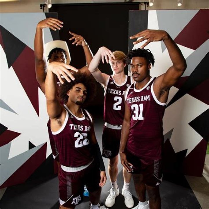 Who Are Hayden Hefner Parents – Is He Related To Hugh Hefner? Age And Height