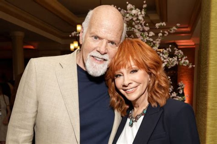 Who are Reba Mcentires Parents? Reba Mcentire Biography, Parents Name, Nationality and More