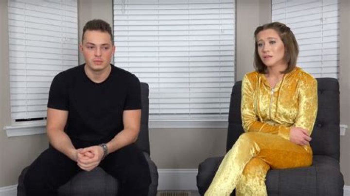 Who is Lance Stewart’s girlfriend, Youtuber Lizzy Wurst? Her Wiki: Age, Net Worth, Body Measurements, Mom, Real Name, Siblings, Affair