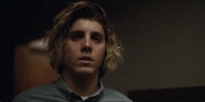 Who plays Adam Pratt in You season 4? (Lukas Gage age, Instagram)