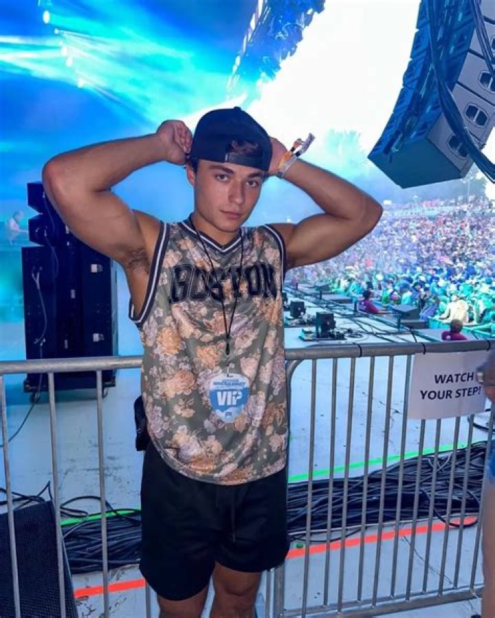 Will DeVane - Age, Family, Bio