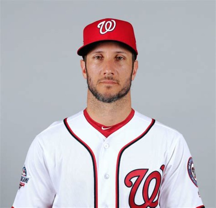 Yan Gomes Net Worth - Wiki, Age, Weight and Height, Relationships, Family, and More