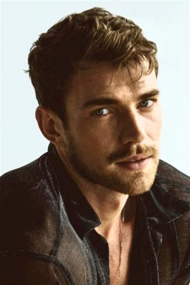 Zane Phillips - Age, Family, Bio