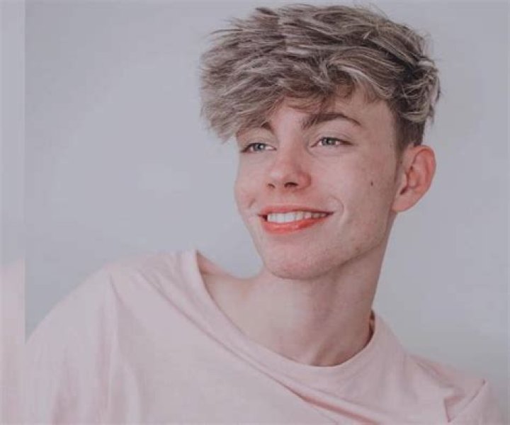 Zephan Clark Bio (Wiki) 